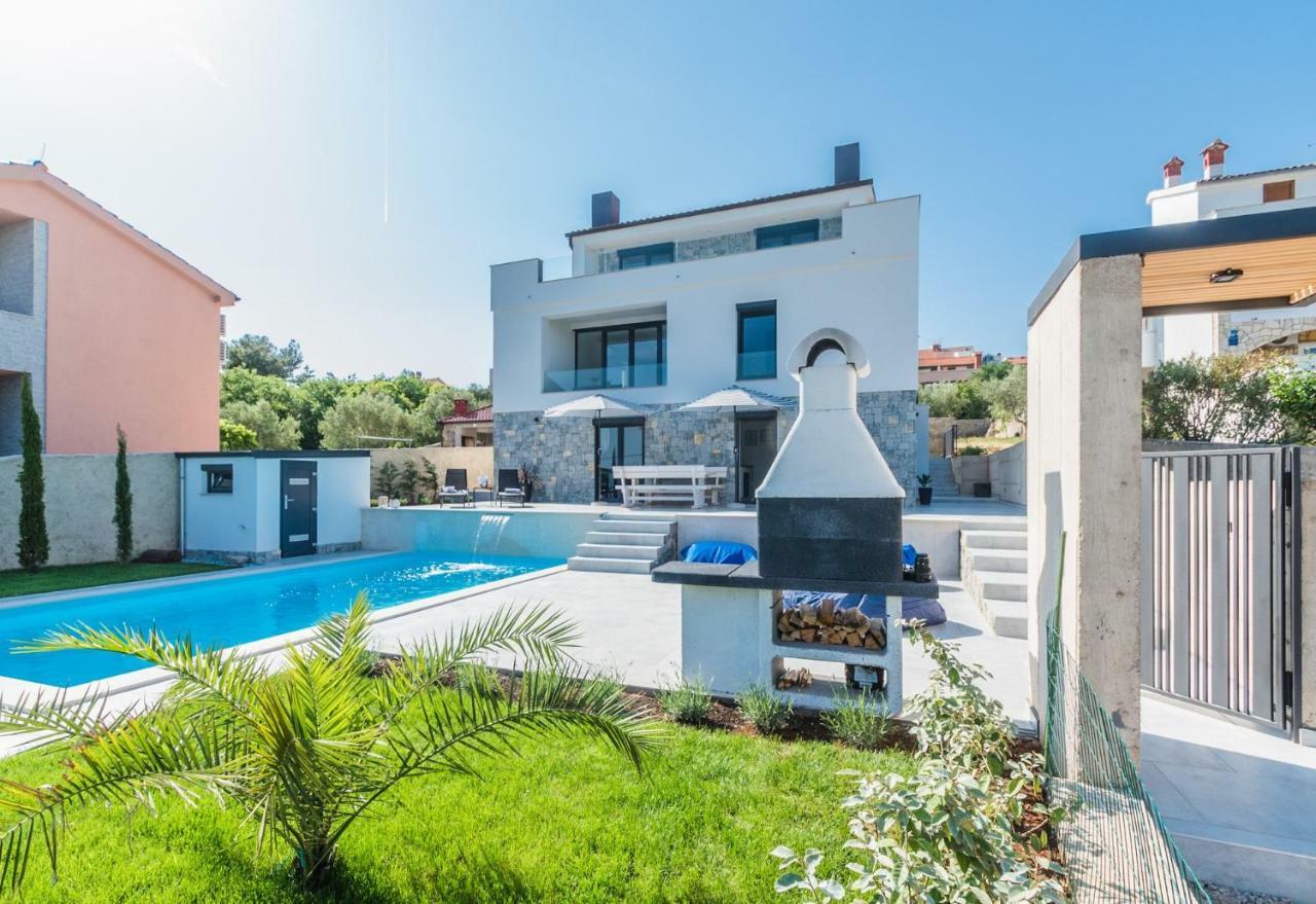 Sun & Sea Villa Kornić