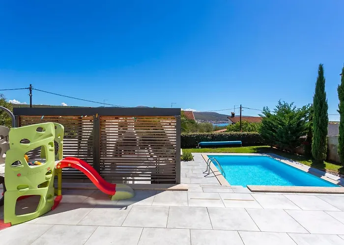 Sun & Sea Villa