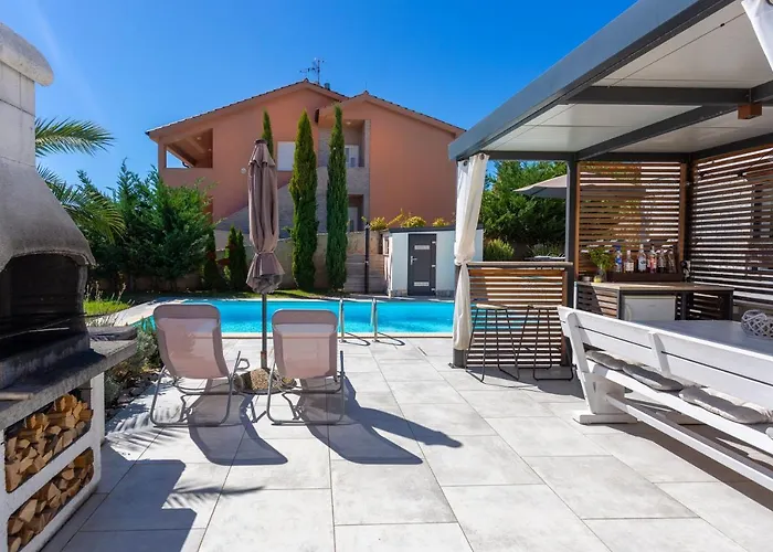 Sun & Sea Villa